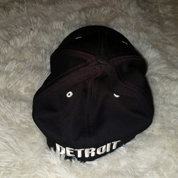 Made in Detroit Black Fitted Cap - Picture 2 of 3